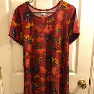 Medium Lularoe Carly Dress